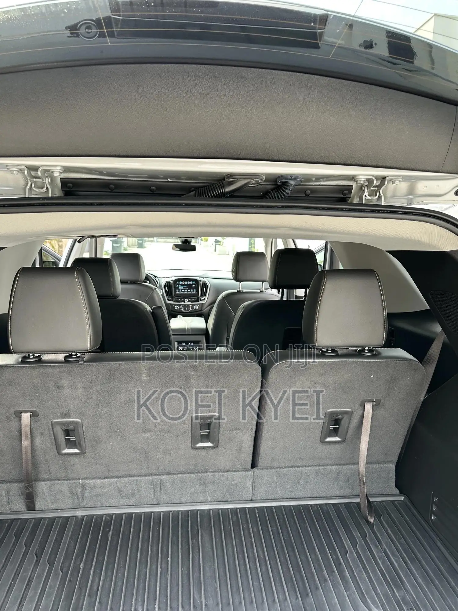 Chevrolet Traverse Premier AWD 2019 Gray