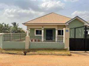 2bdrm House in 2 Bedroom House, Tema Metropolitan for sale