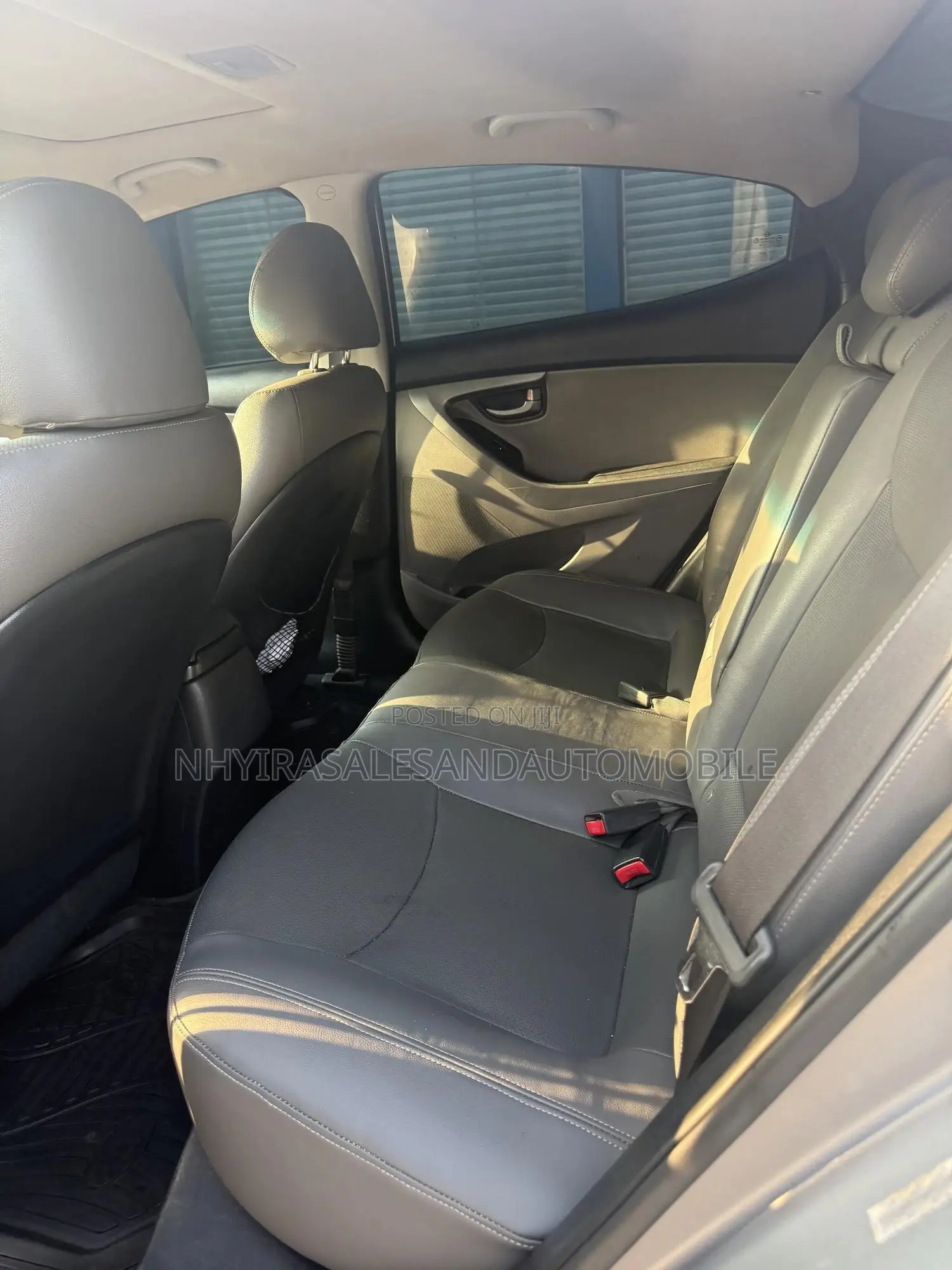 Hyundai Elantra Limited 4dr Sedan (1.8L 4cyl 6A) 2015 Gray