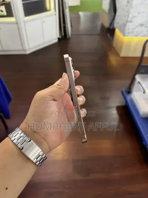 Apple iPhone 16 Pro 256 GB Gold