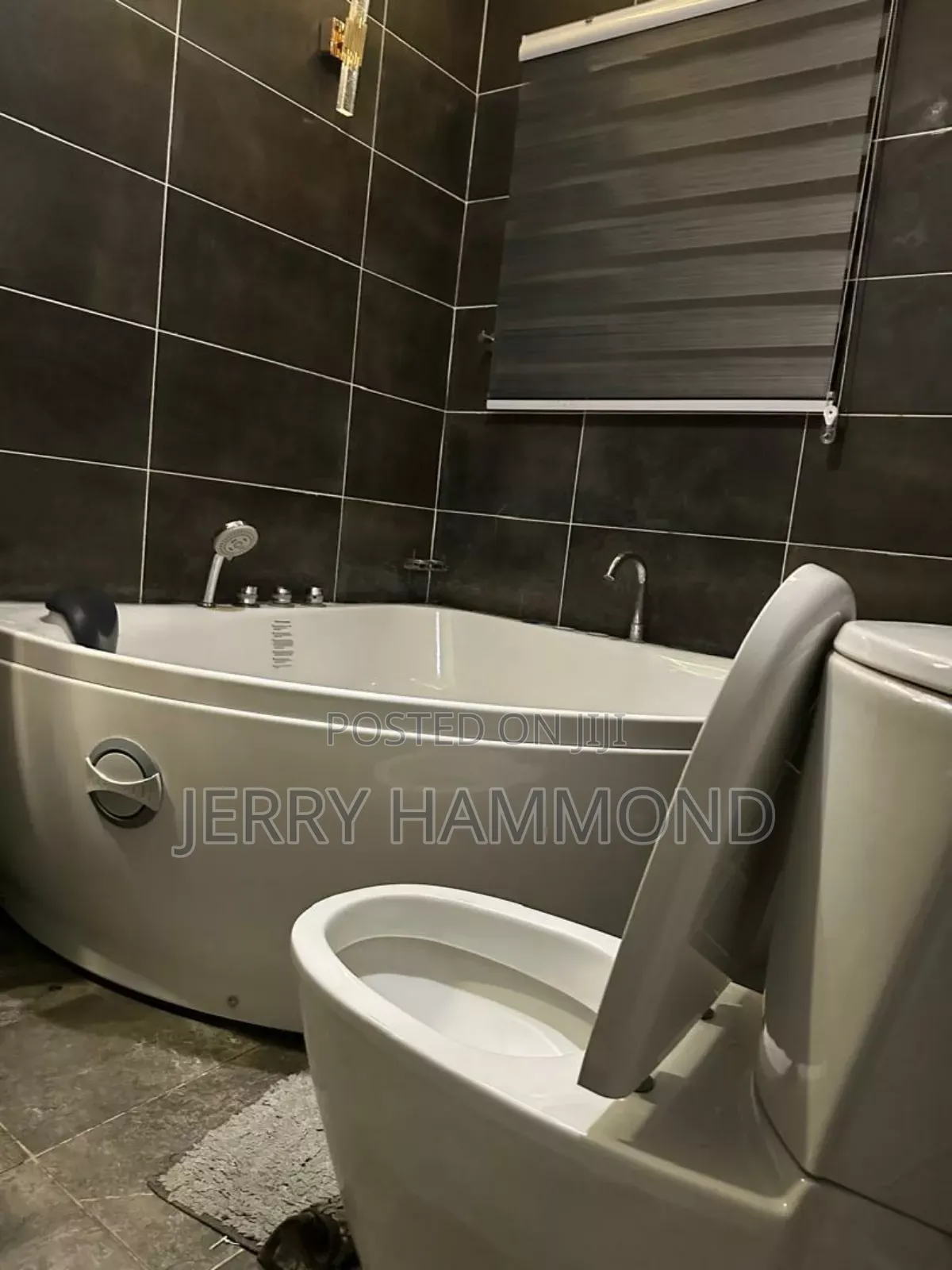 Furnished 5bdrm House in Amasaman Achaman for sale