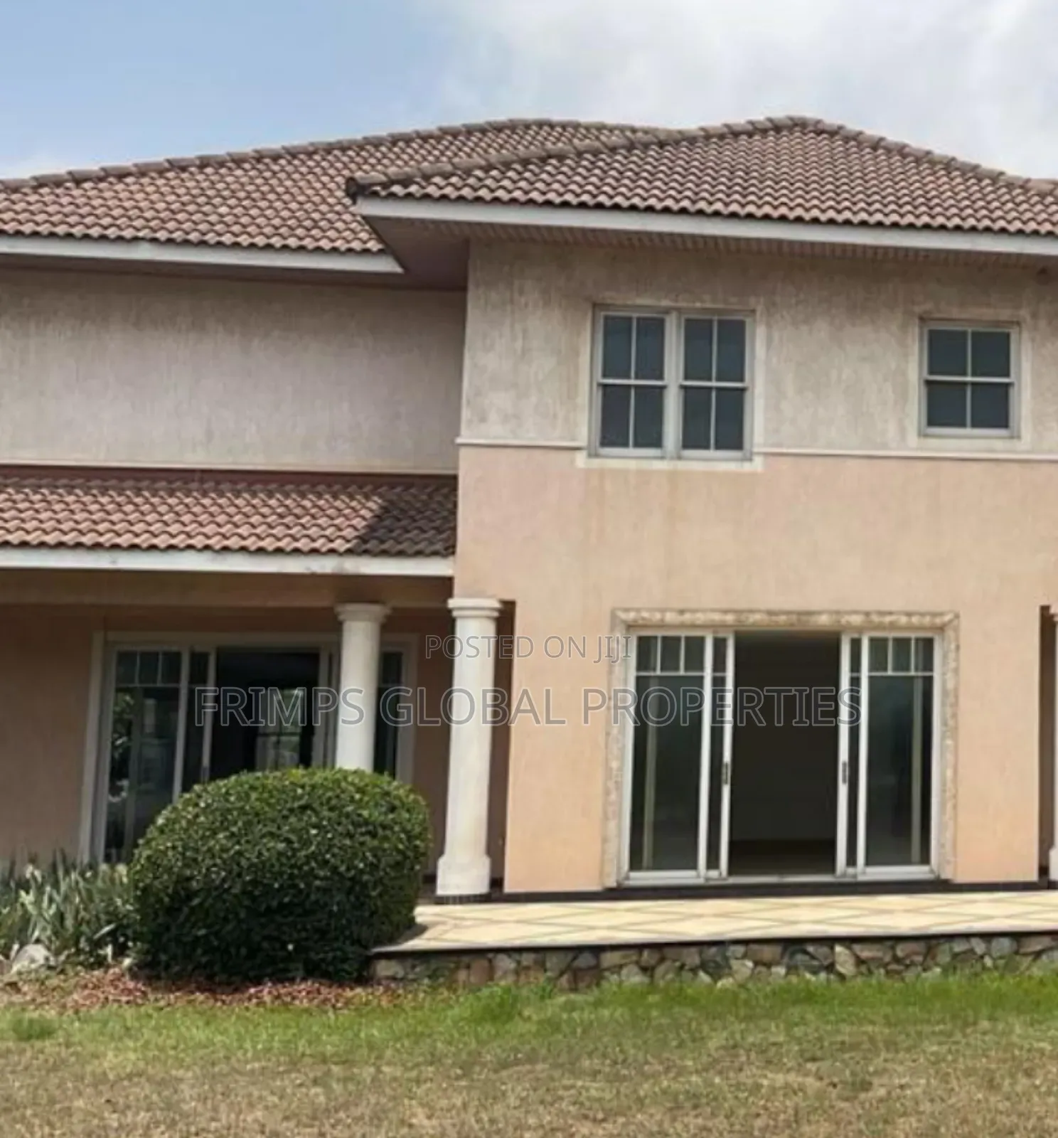 6bdrm House in East Legon for sale