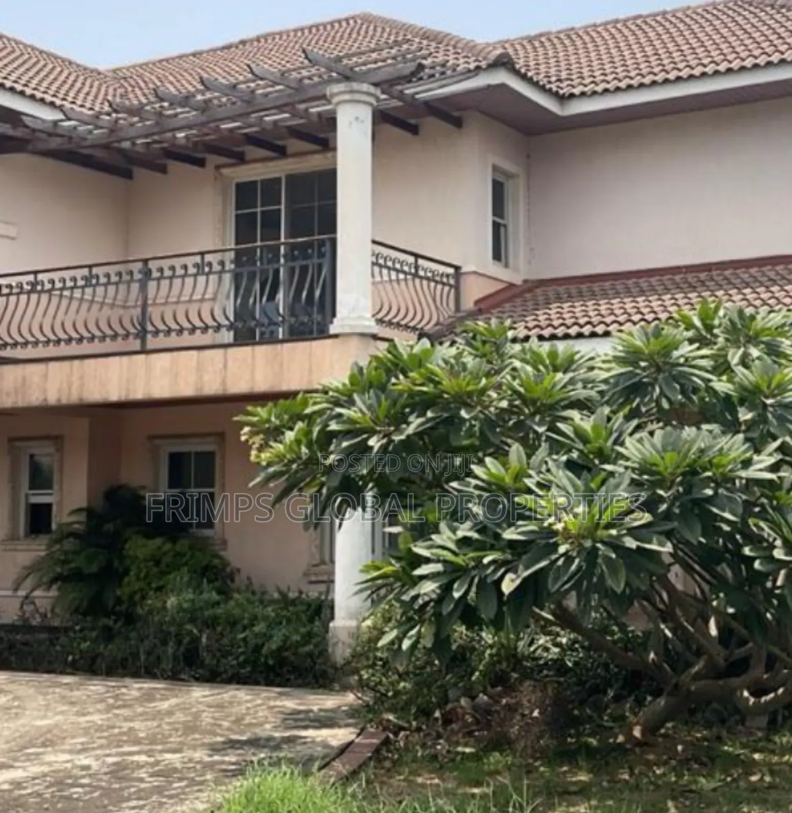 6bdrm House in East Legon for sale