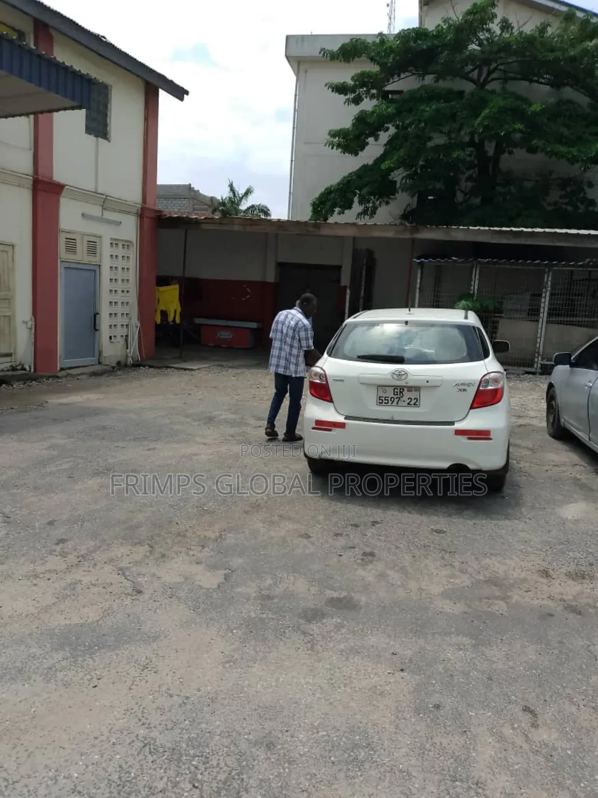 3.5 Acres of Land With Property in Accra Central for Sale. MSC