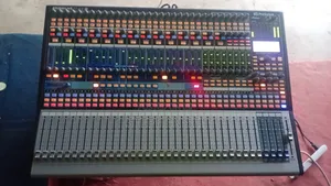32 Channel Mixer