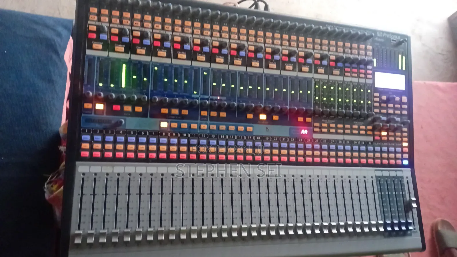 32 Channel Mixer