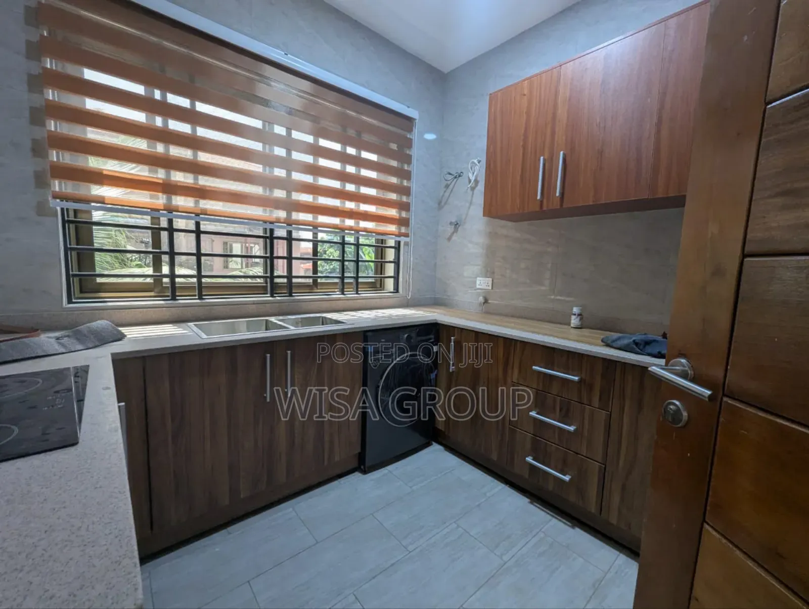 4bdrm Duplex in Wisa Group, Accra Metropolitan for rent