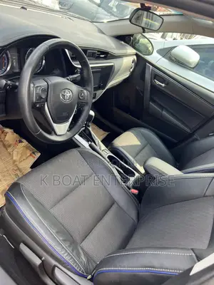 Toyota Corolla SE (1.8L 4cyl 2A) 2019 Gray
