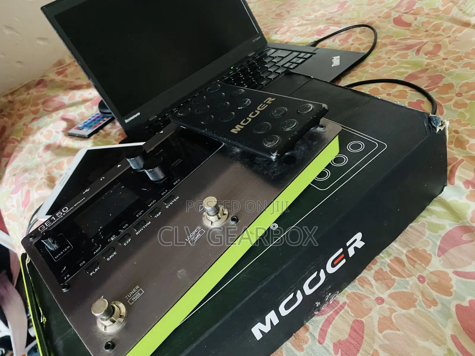 Guitar Effect Mooer Ge150 and Power Adapters