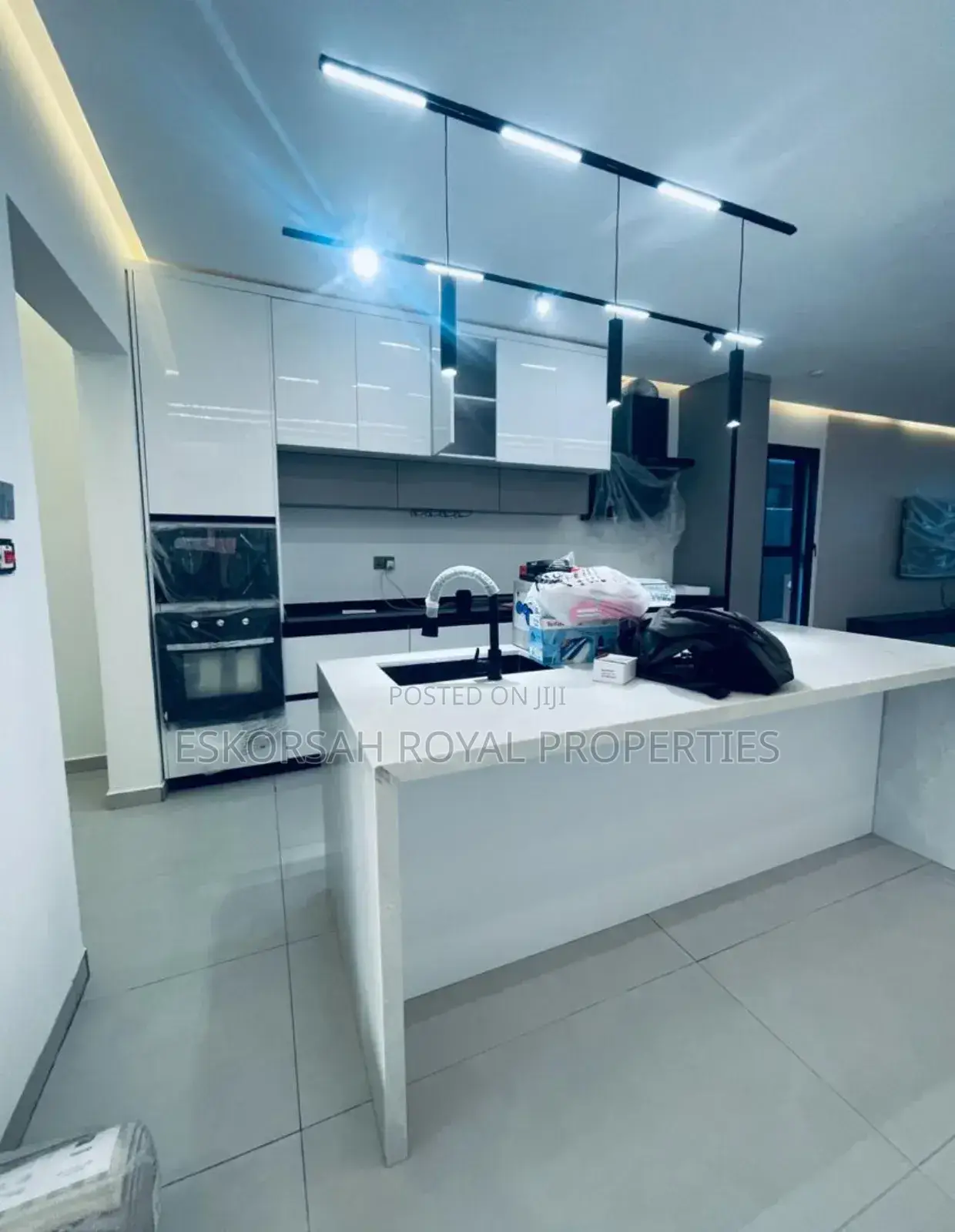 4bdrm House in East Legon, Adjiriganor for sale