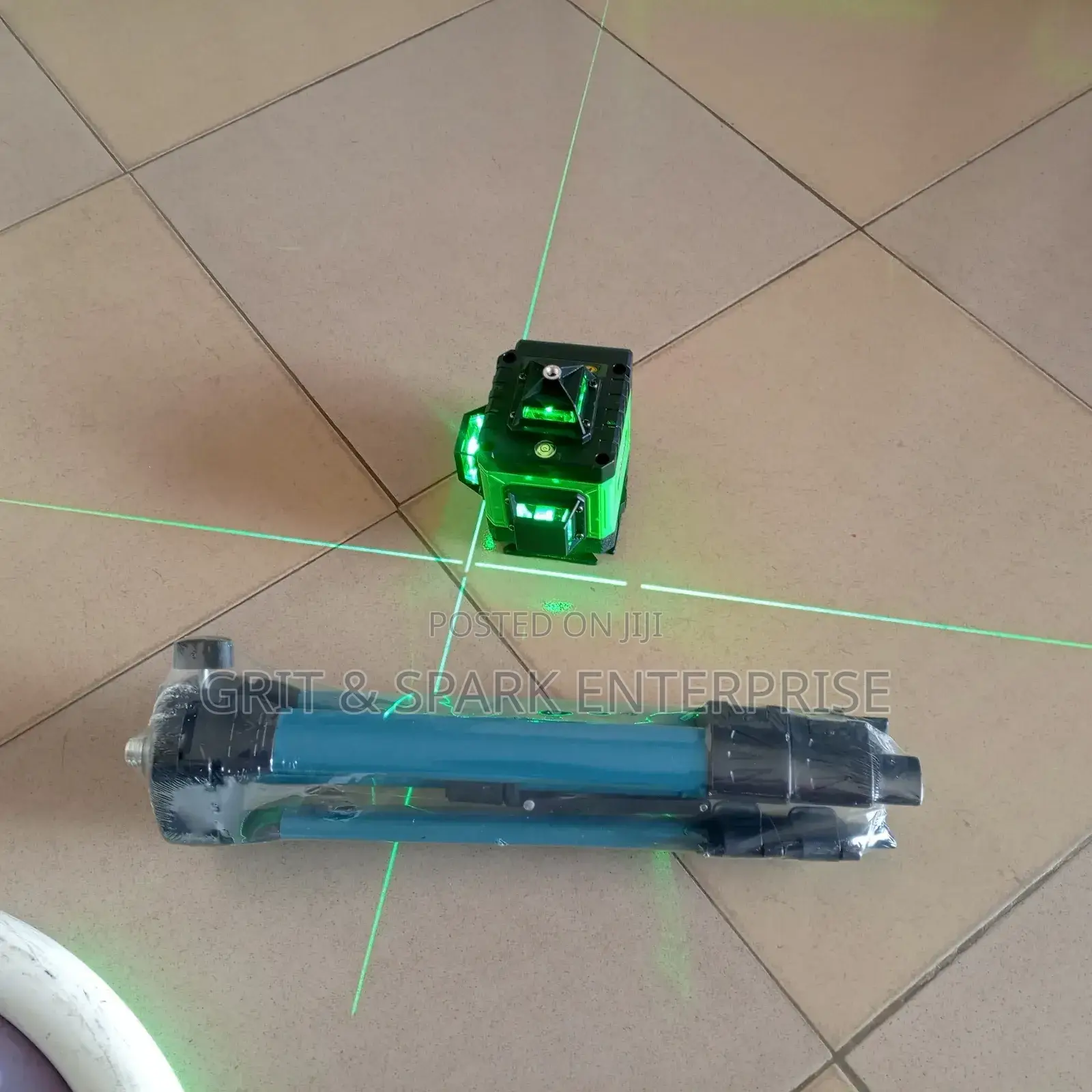 Brand New Boashi Laser Level From Italy,Two Batteries(Best Brand)