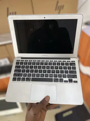 Laptop Apple MacBook Air 2015 4GB Intel Core I5 SSD 128GB