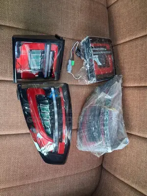 Complete Taillight Land Rover L550 2014-2020