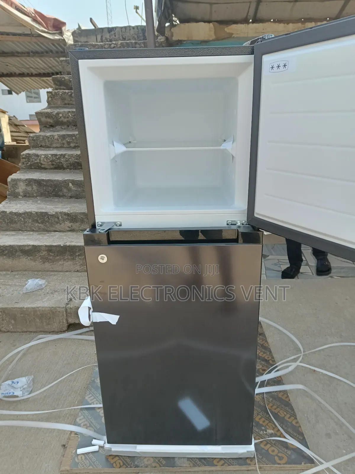 Midea 127liter Double Door Refrigerators
