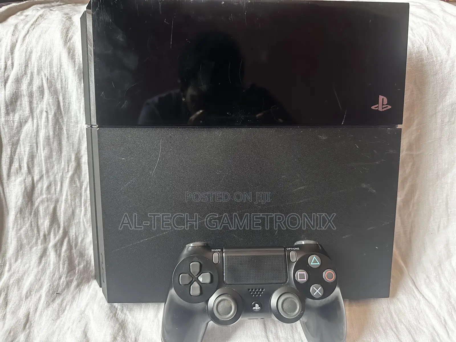 Pre-Owned Ps4 Standard Edition