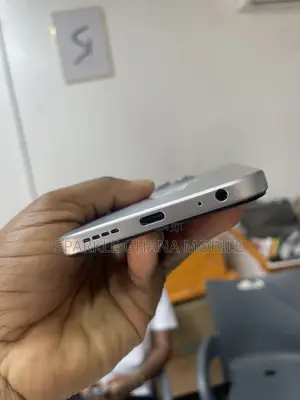New Infinix Smart 9 128 GB Silver
