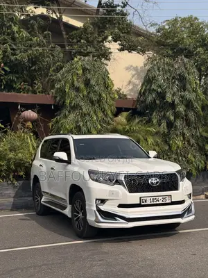 Toyota Land Cruiser Prado 4.0 Petrol TX 2017 White