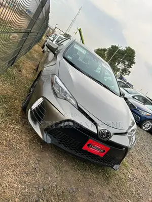 Toyota Corolla XSE 4dr Sedan (1.8L 4cyl CVT) 2017 Gray