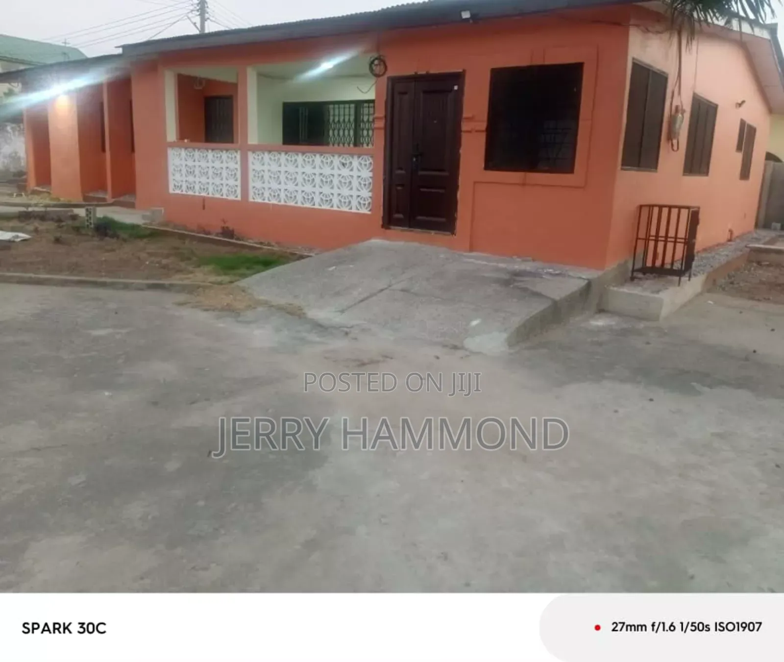 3bdrm Apartment in Teshie Lekman, New Town for rent