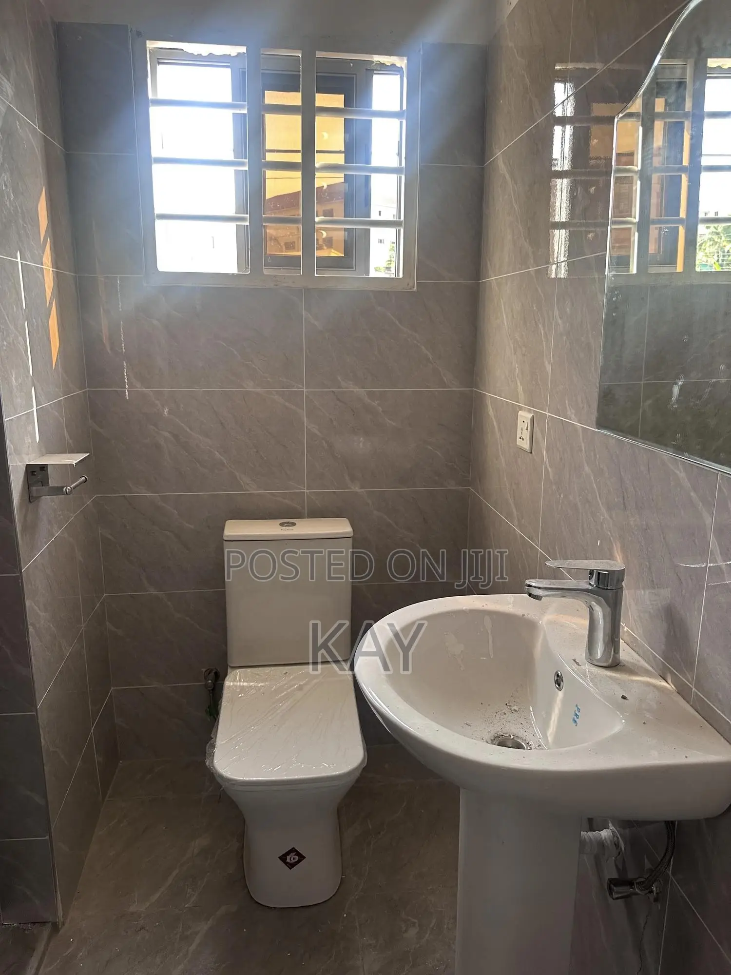 Furnished 2bdrm Apartment in Kay Properties, School Area for rent