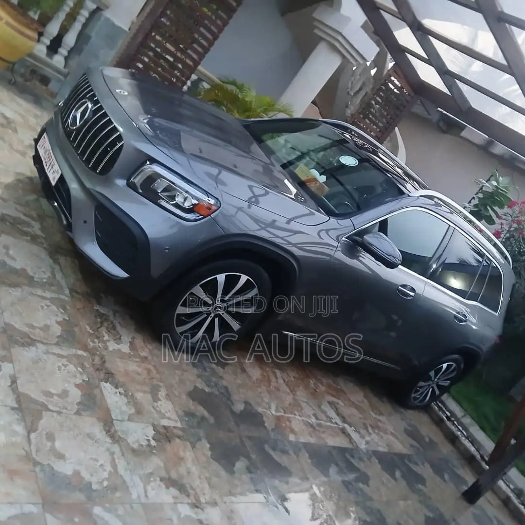 Mercedes-Benz GLB-Class GLB 250 4MATIC 2023 Gray