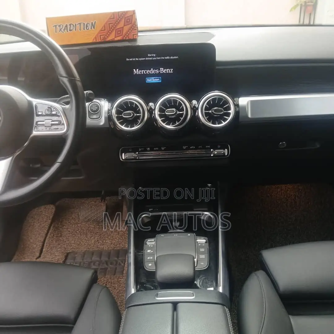 Mercedes-Benz GLB-Class GLB 250 4MATIC 2023 Gray