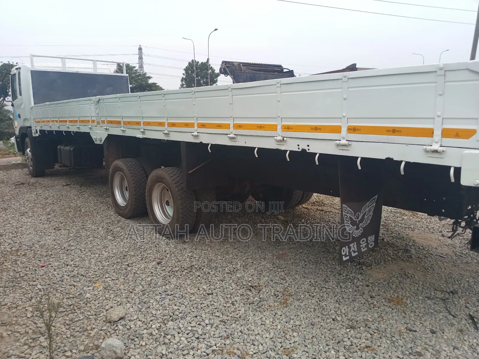 9.5 Tons Double Axle Truck