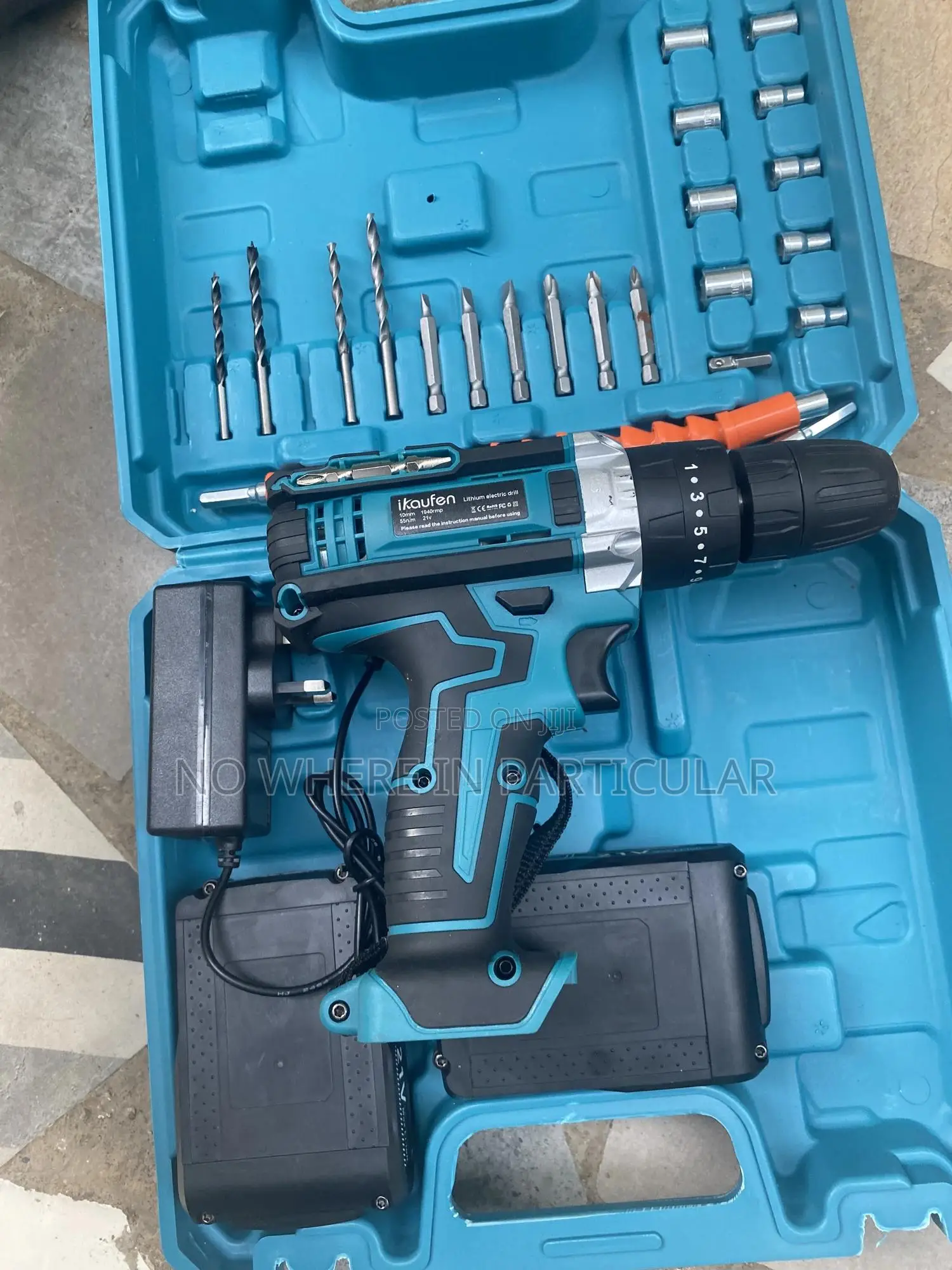 Screwing Machine