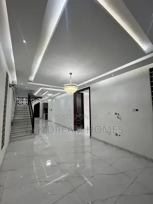 6bdrm Mansion in School Junction for sale