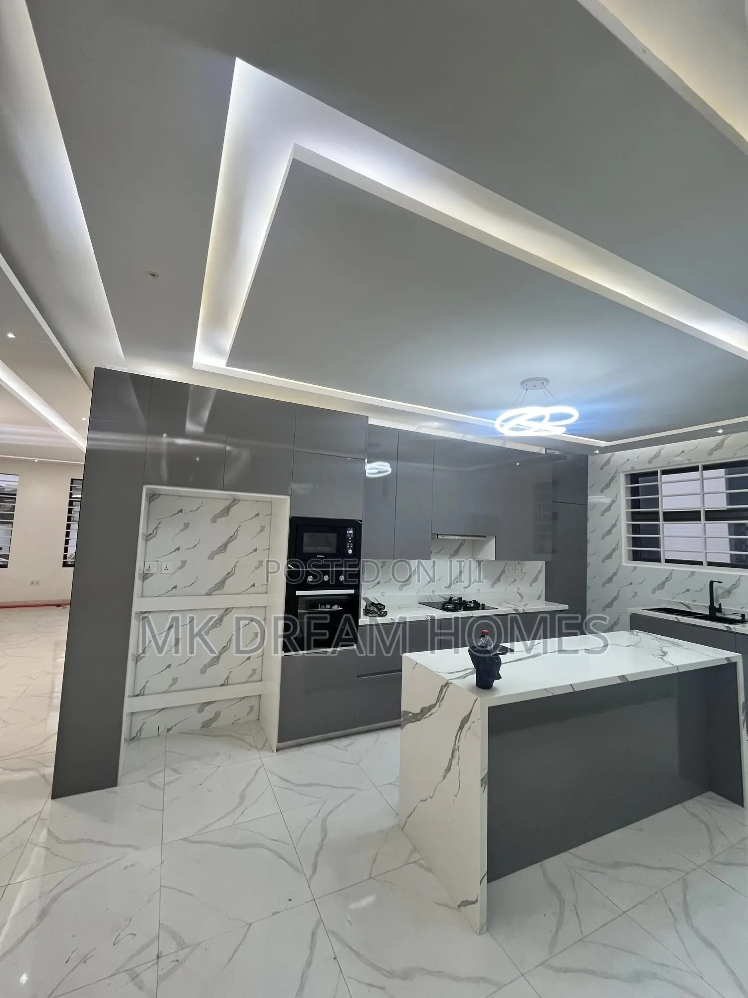 3bdrm House in School Junction for sale