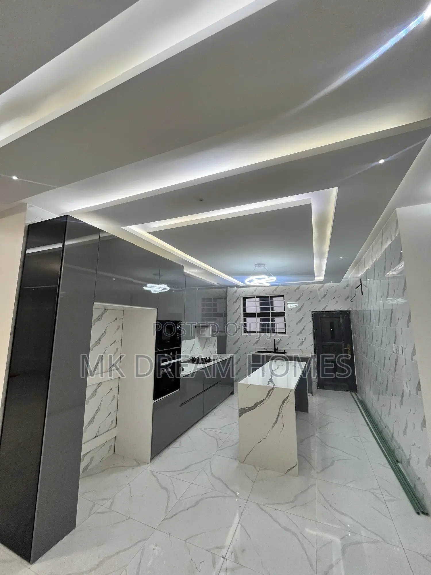 3bdrm House in School Junction for sale