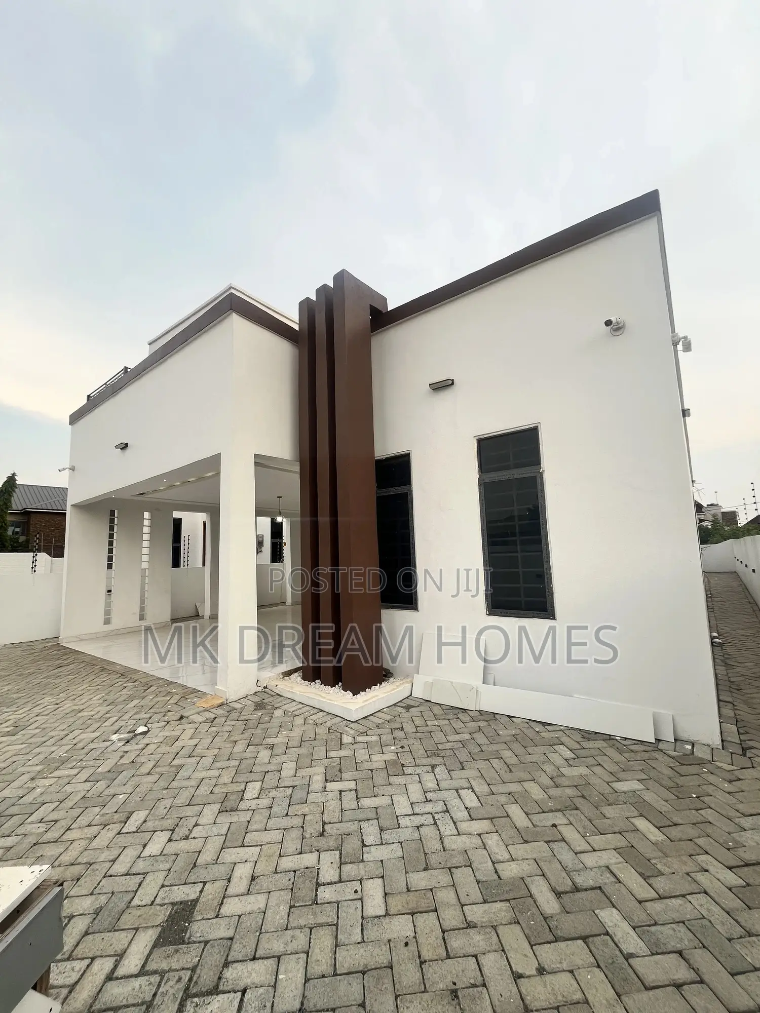 3bdrm House in School Junction for sale