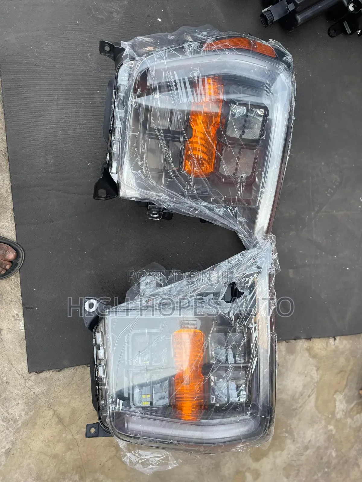 Ford F150 2023 Headlights
