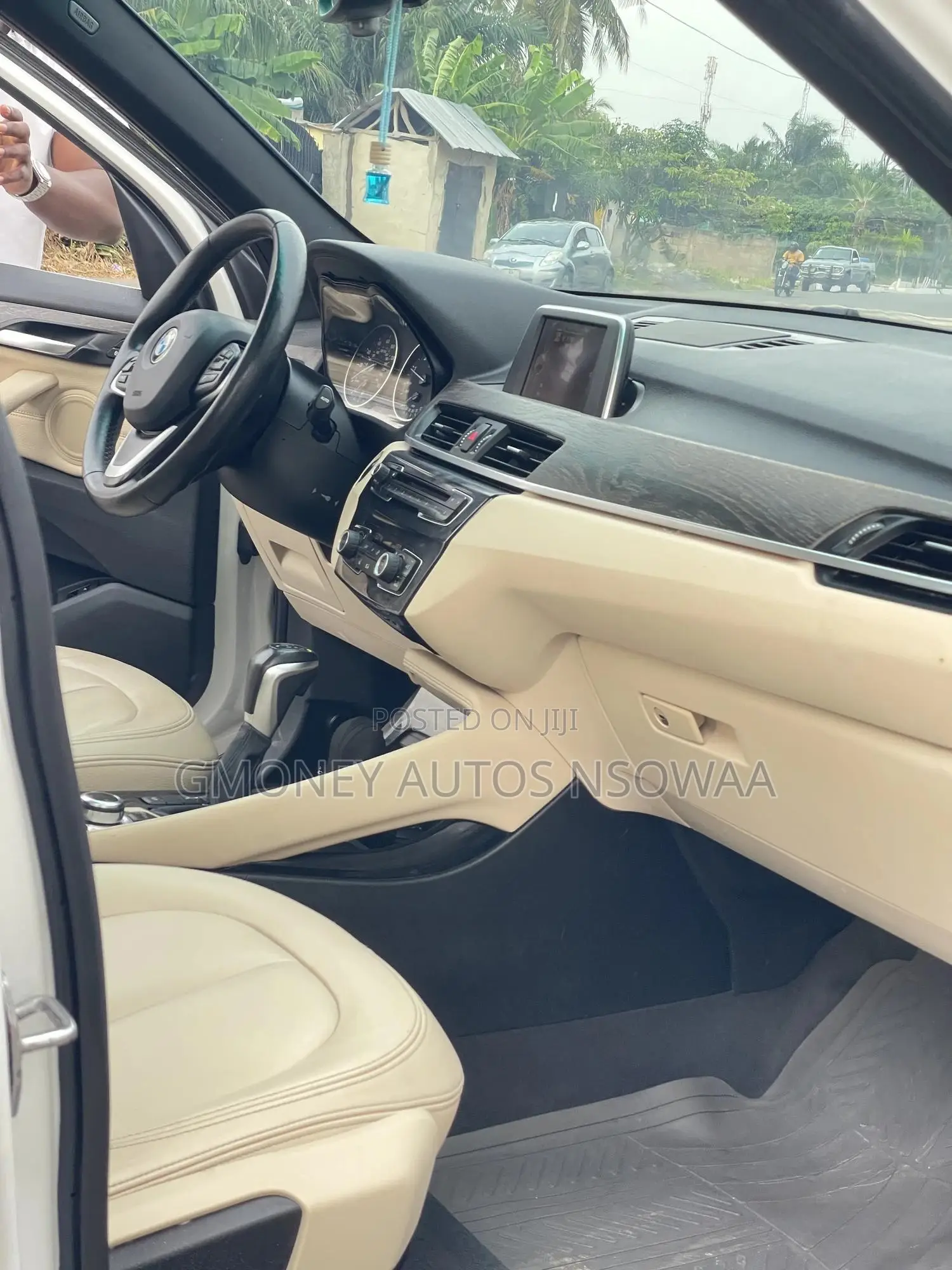 BMW X1 xDrive28i AWD 2018 White