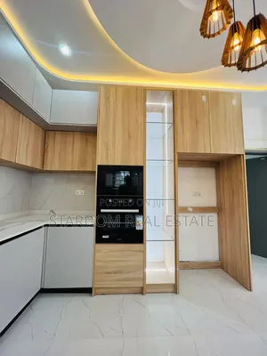 3bdrm Bungalow in Lakeside Estate for sale