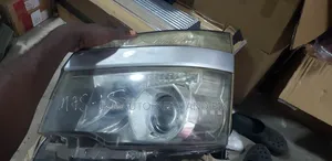 Toyota Voxy 2012, 2013 Headlight