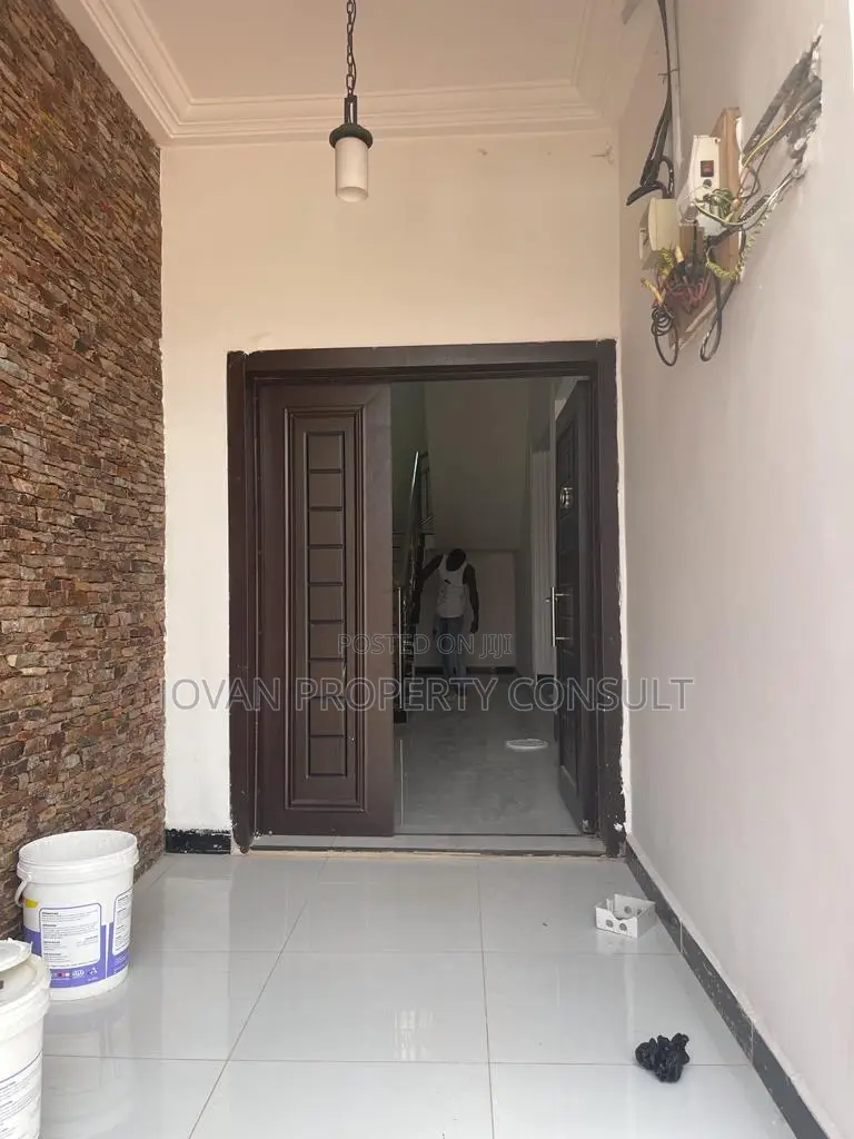 4bdrm House in Pokuase Acp for rent
