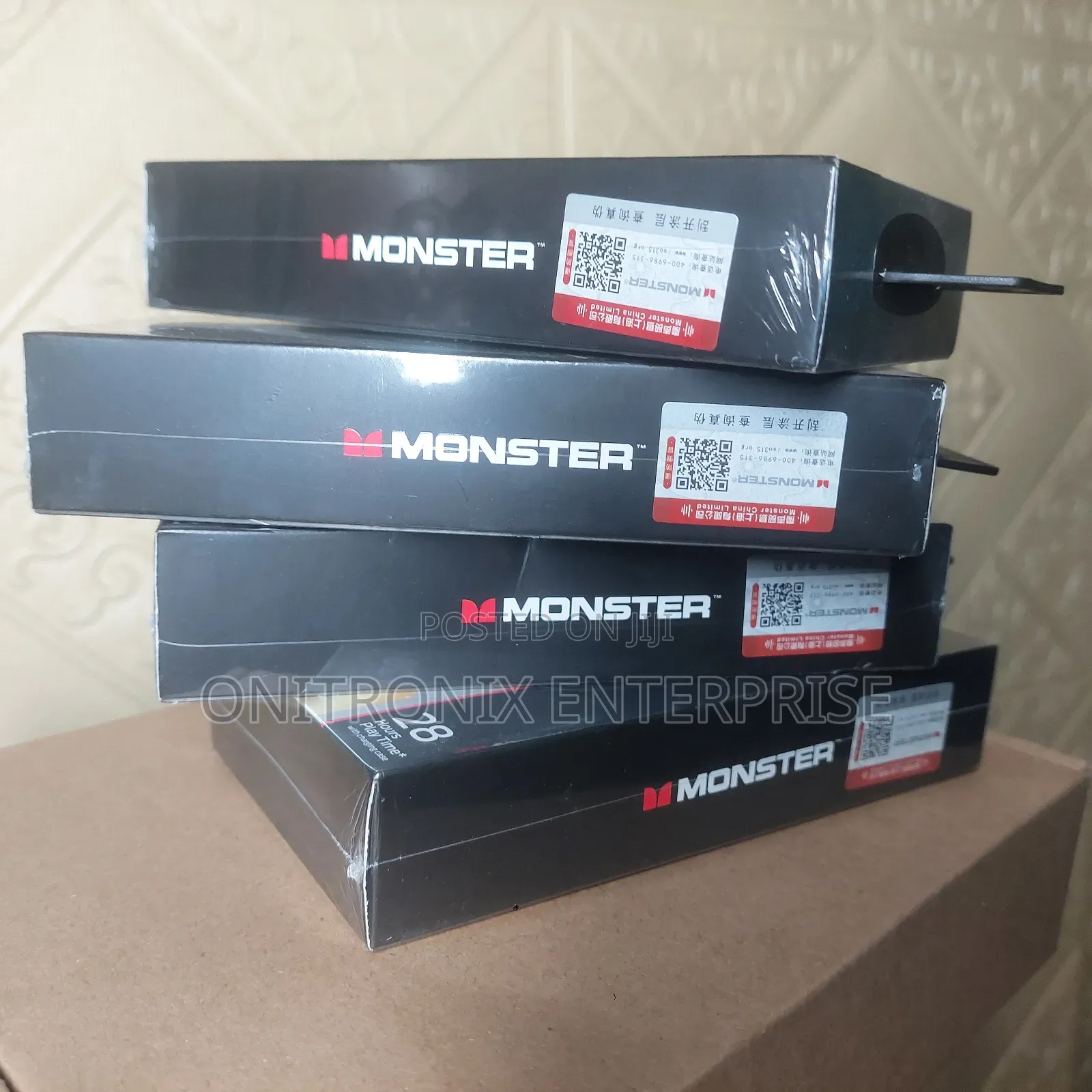Monster Aura Fit Gt22