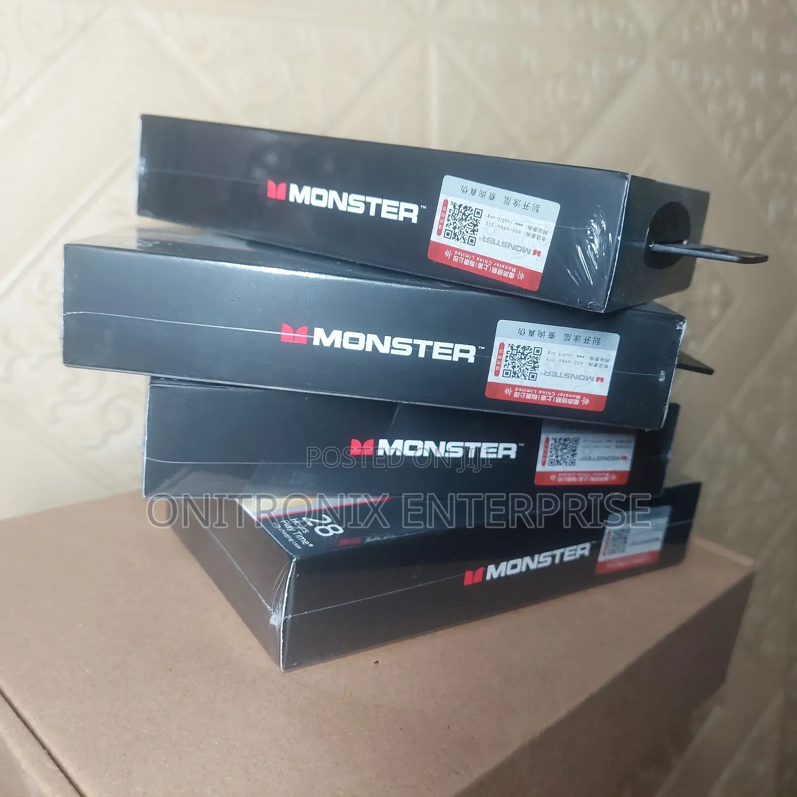 Monster Aura Fit Gt22