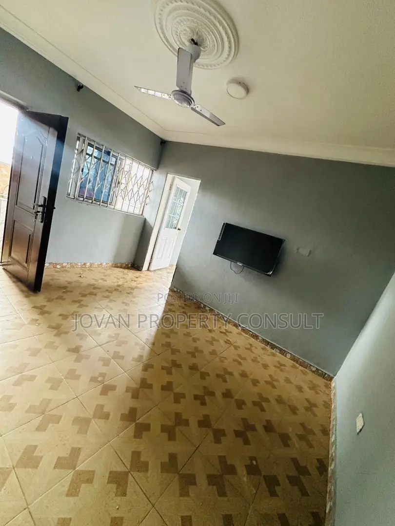 1bdrm Room & Parlour in Amasaman, Ga West Municipal for rent