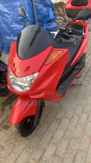 Yamaha Majesty 2017 Red