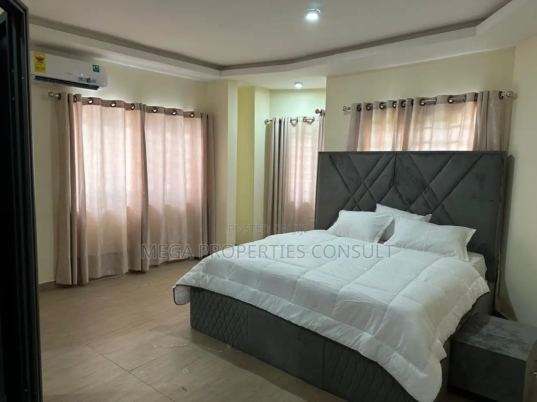 4bdrm Townhouse/Terrace in West Legon for sale