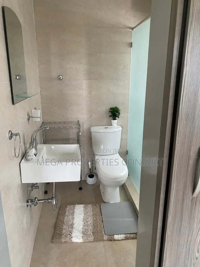 4bdrm Townhouse/Terrace in West Legon for sale