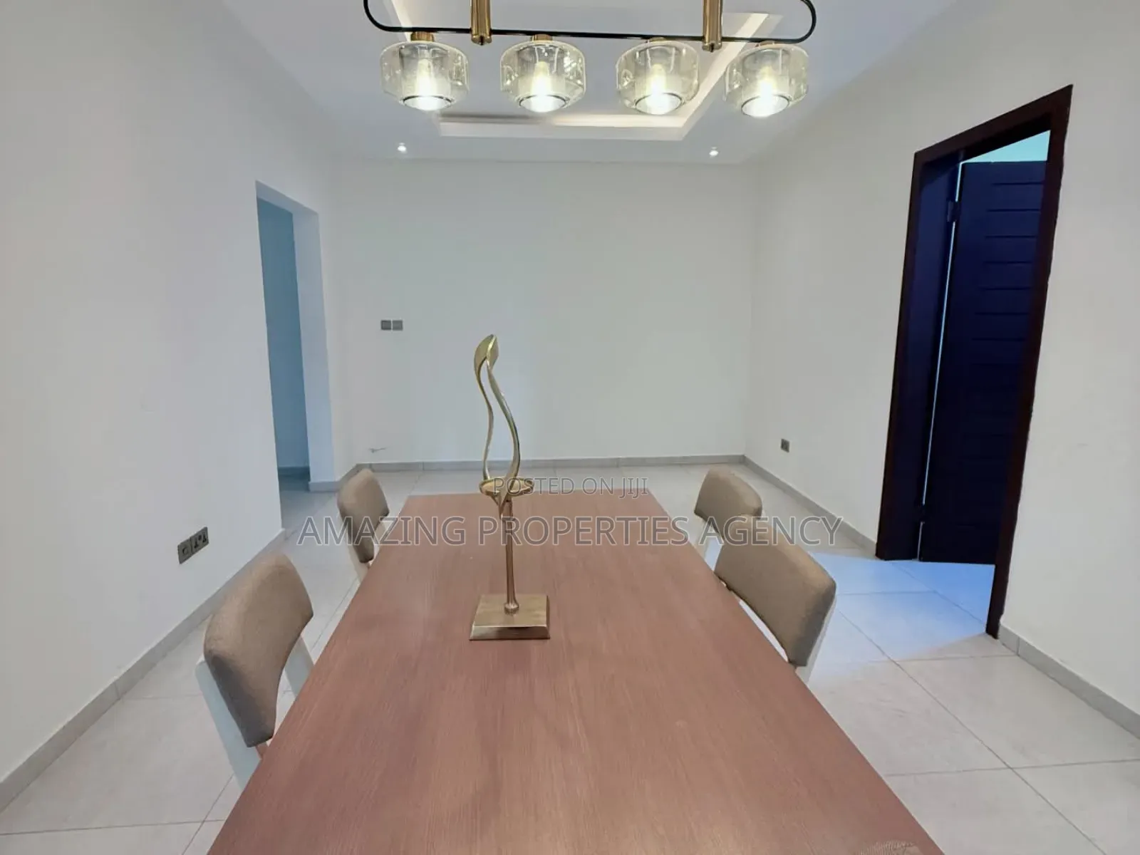 4bdrm House in Airport Hills Estate for rent