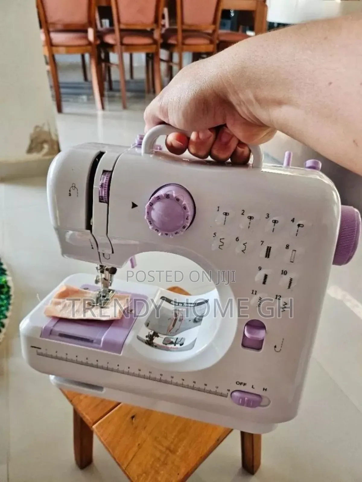 12‐Stitch Mini Portable Sewing Machine