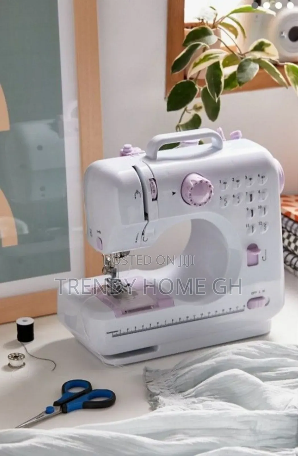 12‐Stitch Mini Portable Sewing Machine