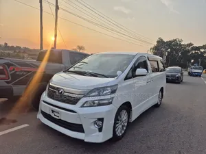 Toyota Vellfire 2014 White
