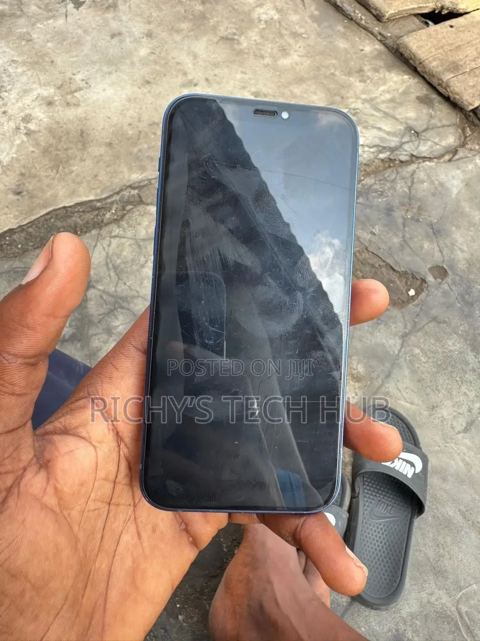 Apple iPhone 12 64 GB Blue