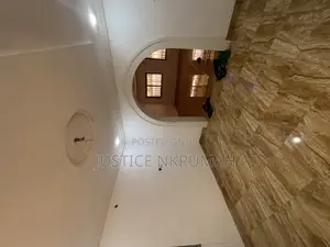 3bdrm Apartment in Mr Justice Estate, Bortiano for rent