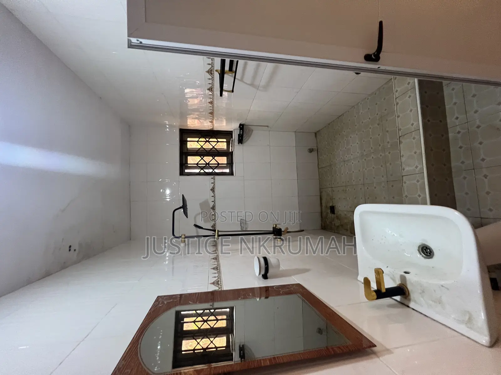 3bdrm Apartment in Mr Justice Estate, Bortiano for rent